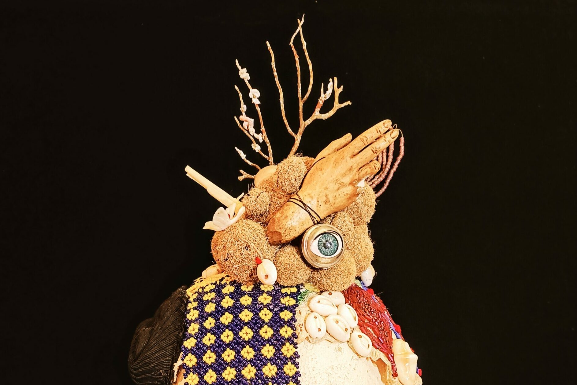 JEANNE-MAIGNE-ARTISTE-PLASTICIENNE-COIFFES Photographe New York Etats-Unis Exposition